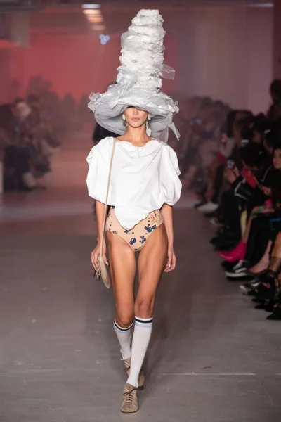 Look 2